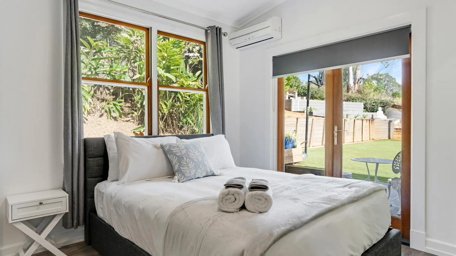Tatil Evi Stanley House -Lakeside Luxury For 10 Perfect For Wedding Groups And Guests Booroobin